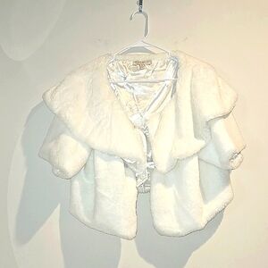 Haani White Cape Jacket Cozy Knit Design